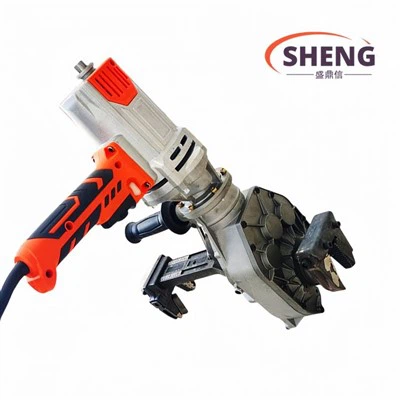 Pištolj za spajanje armaturnog stupa s električnim zakretnim momentom